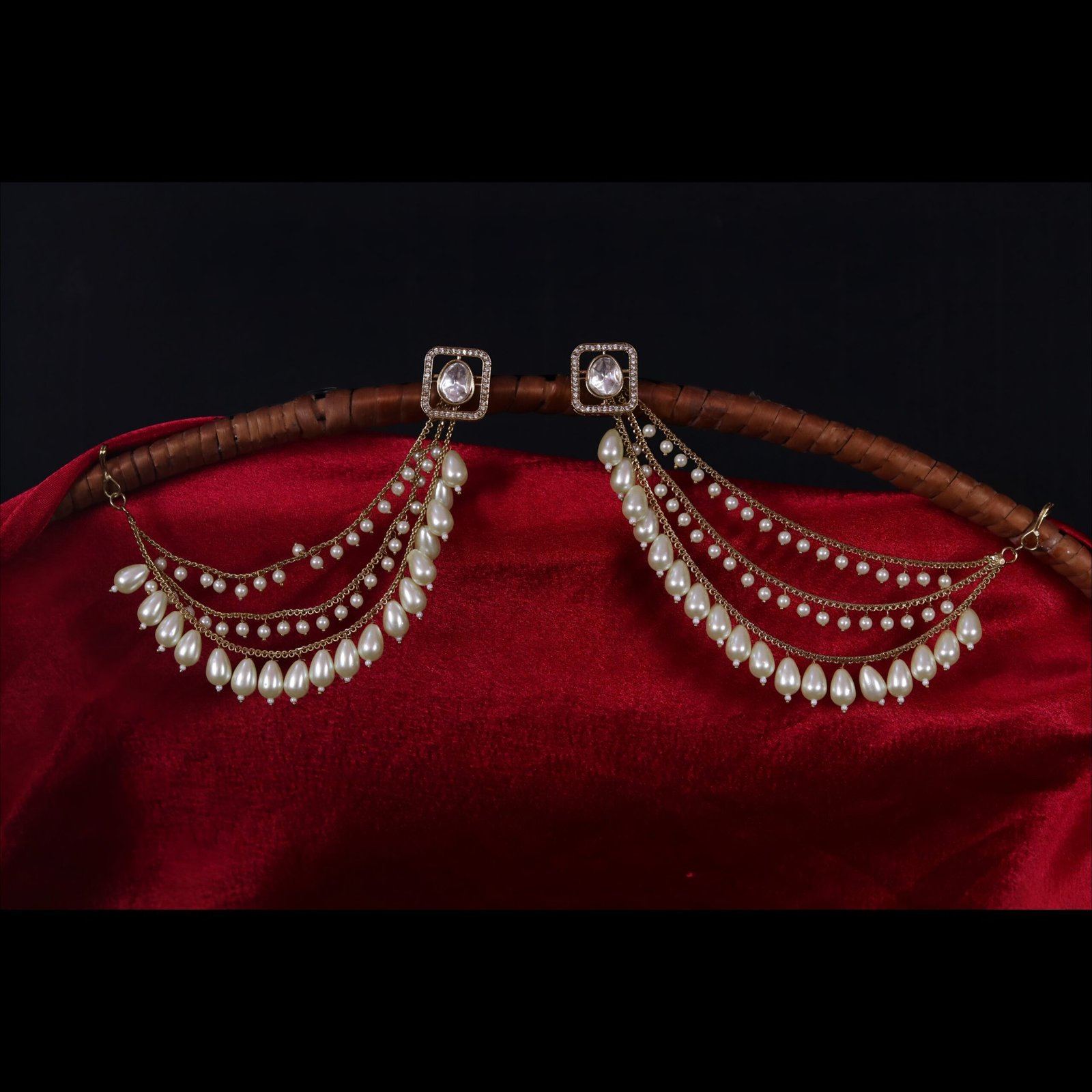 {"remix_data":[],"remix_entry_point":"challenges","source_tags":[],"origin":"unknown","total_draw_time":0,"total_draw_actions":0,"layers_used":0,"brushes_used":0,"photos_added":0,"total_editor_actions":{},"tools_used":{"ai_enhance":1,"square_fit":1},"is_sticker":false,"edited_since_last_sticker_save":true,"containsFTESticker":false}